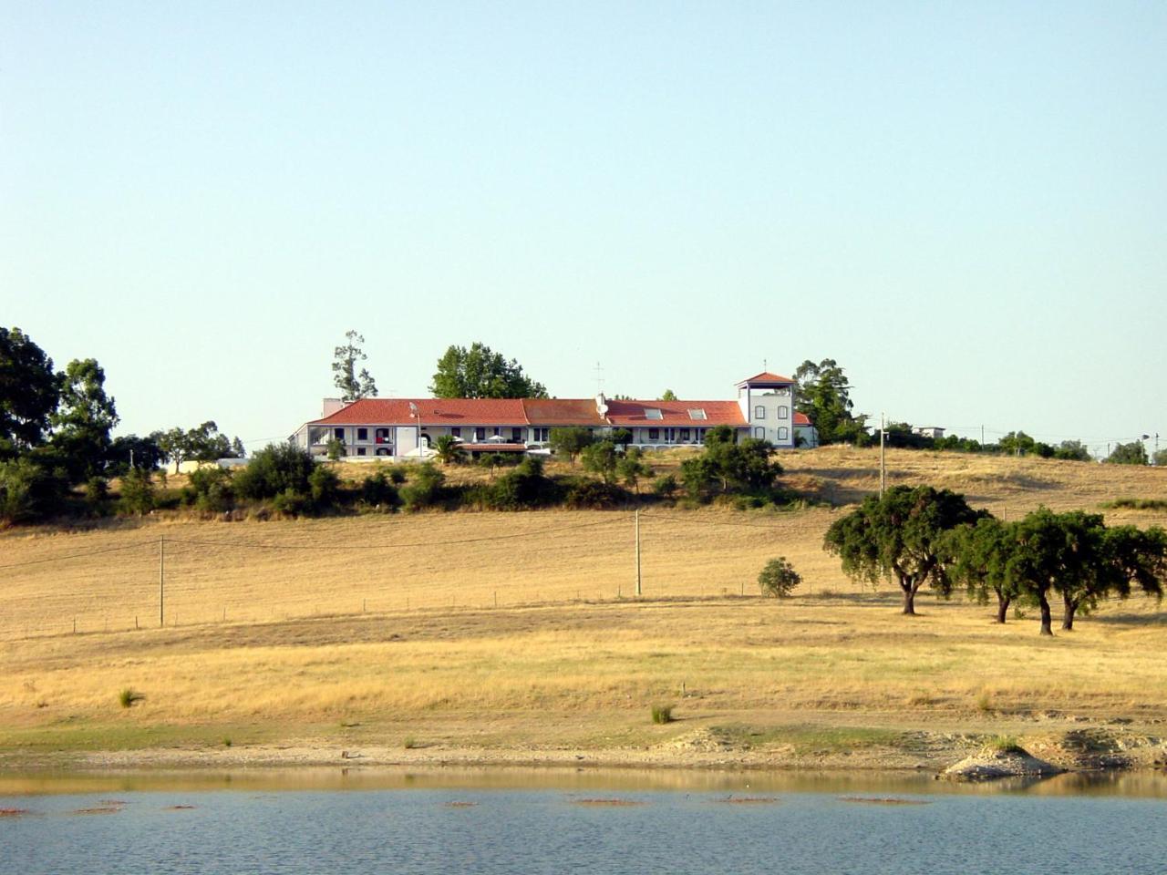 Monte Dos Arneiros Hotel Lavre Exterior photo